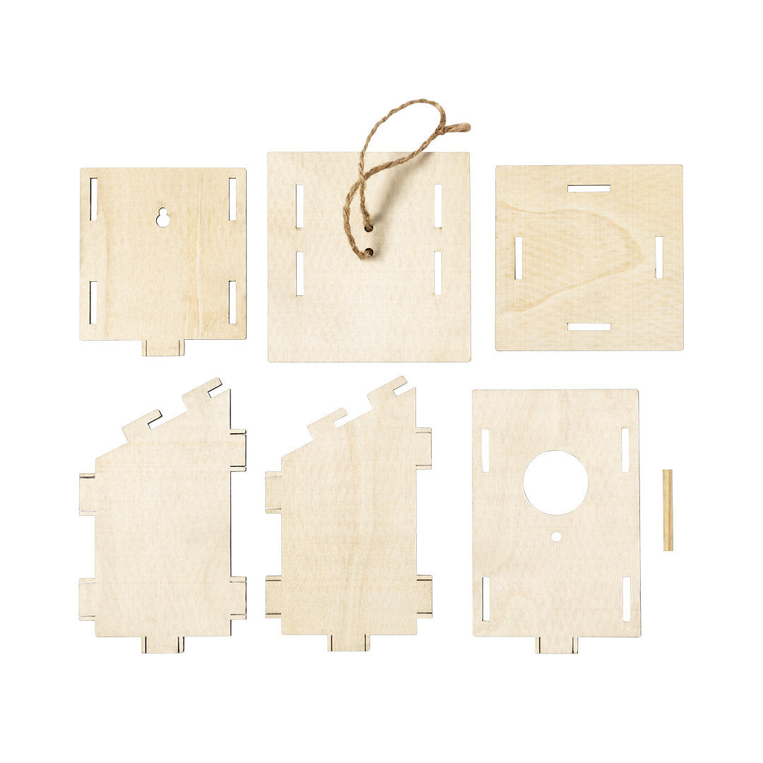 Pecker Wooden Birdhouse – Durable and Eco-Friendly