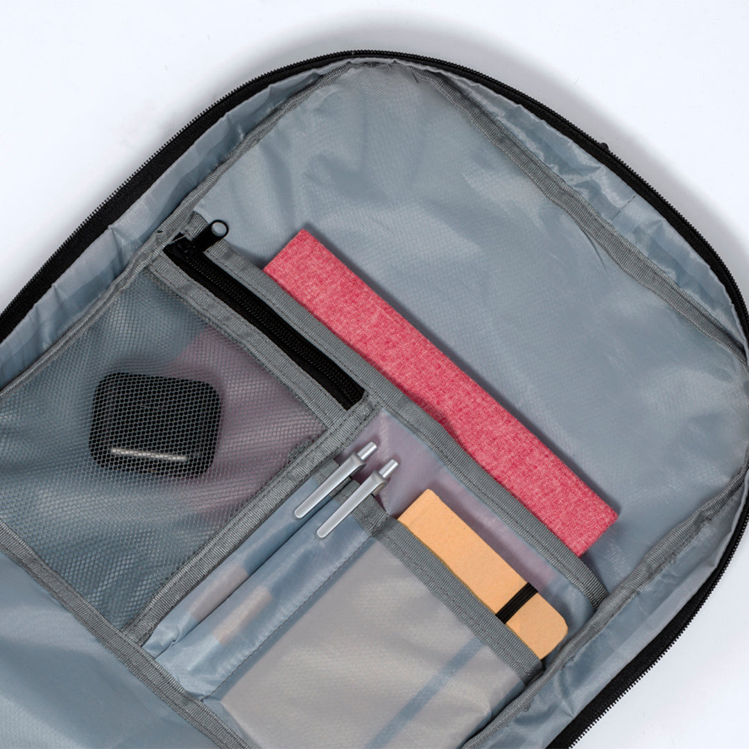 Myriax Backpack – Durable Multifunctional Travel Companion