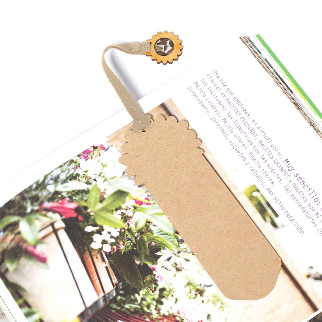 Bernaye Recycled Cardboard Bookmark – Sustainable Office Accessory