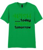 Irish Today Hungover Tomorrow- T-shirt - Fou Tees