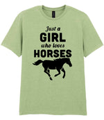 Girl Who Loves Horses t-shirt in pistachio