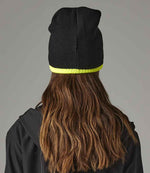 Beechfield Two Tone Pull-On Beanie – Stylish and Warm Headwear